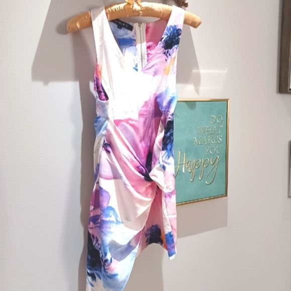 💰3/$30Vibrant mini front knot dress - Picture 4 of 8